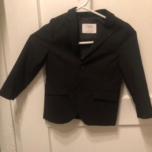 Zara blazer/ suit jacket size 5 - fully lined 2 buttons with lapel- flap pockets